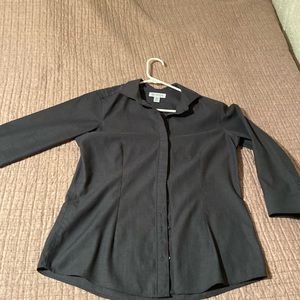 Three-quarter sleeve red house, dress shirt, brand new, never worn extra small